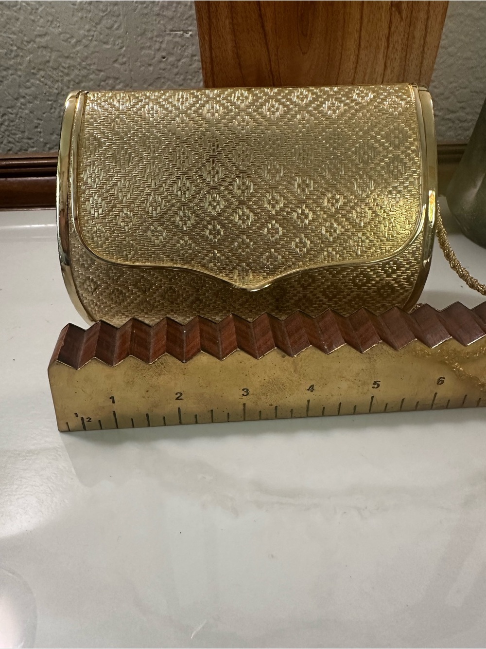 Vintage gold metal minaudiere shoulder bag
